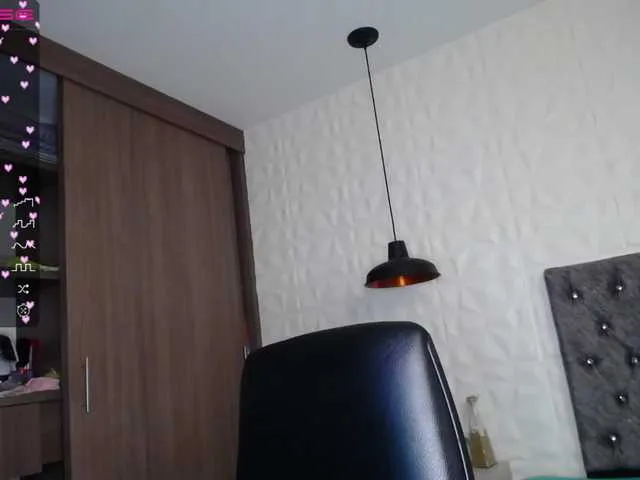 Live sex webcam photo for isabella-cano #274178707