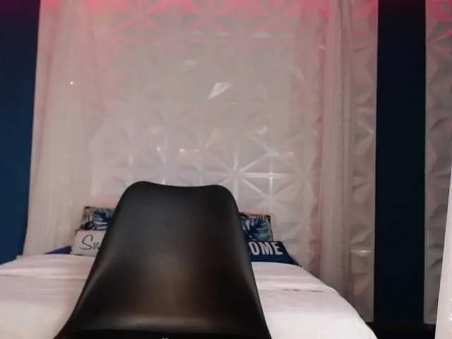 Live sex webcam photo for isabella-mont #271957186