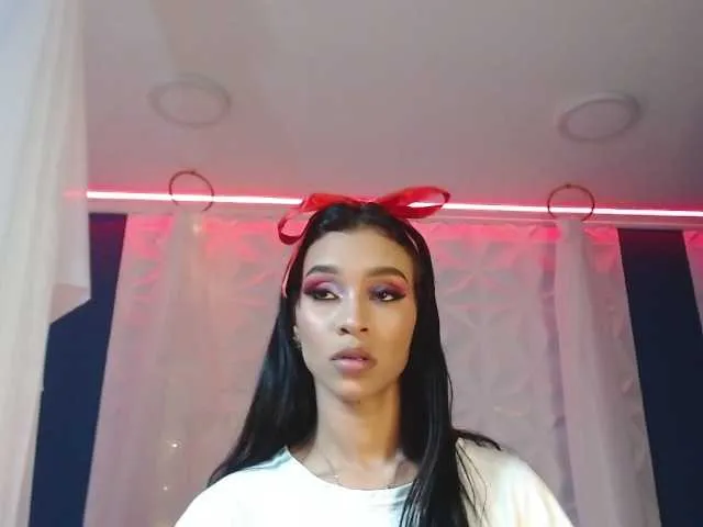 Live sex webcam photo for isabella-mont #272130562