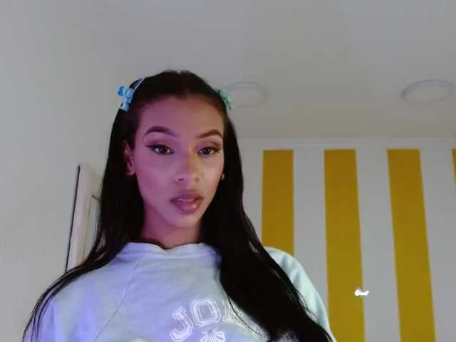 Live sex webcam photo for isabella-mont #273215711