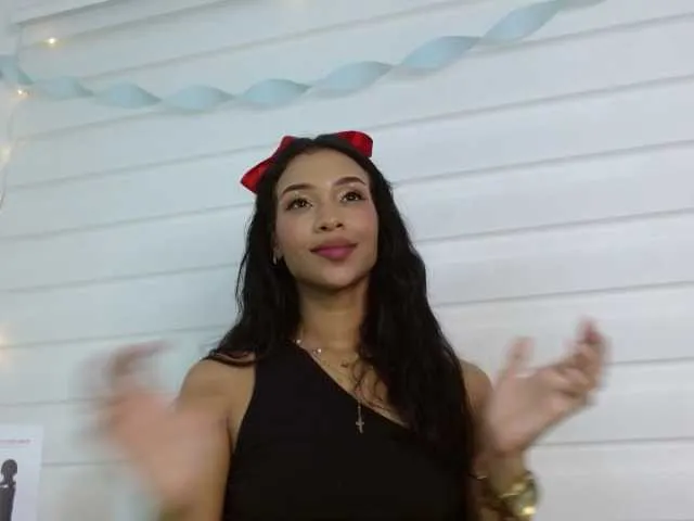 Live sex webcam photo for isabella-mont #273750693