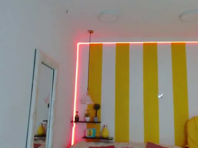 Live sex webcam photo for isabella-mont #273808084