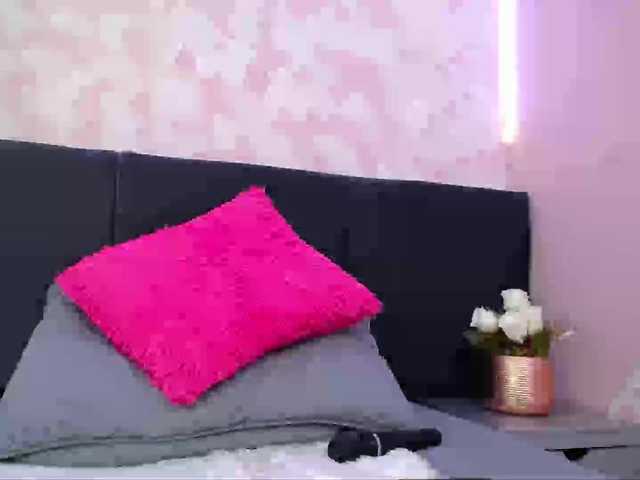 Live sex webcam photo for isabella-smit #273984754