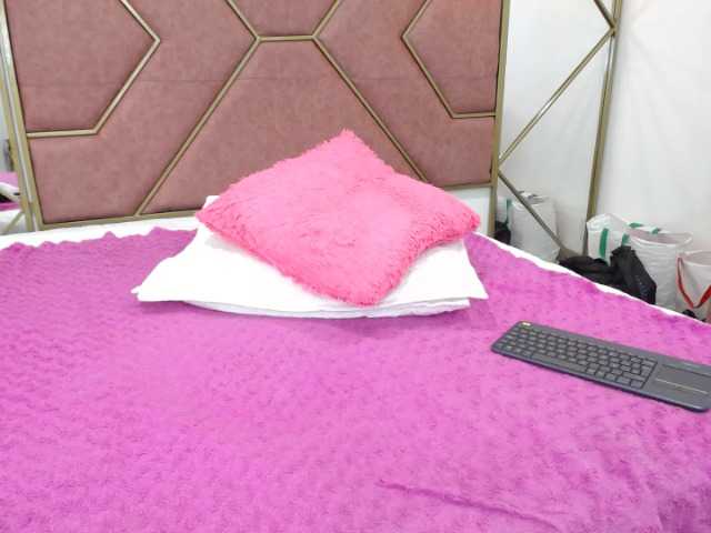 Live sex webcam photo for isabella-smit #276861913