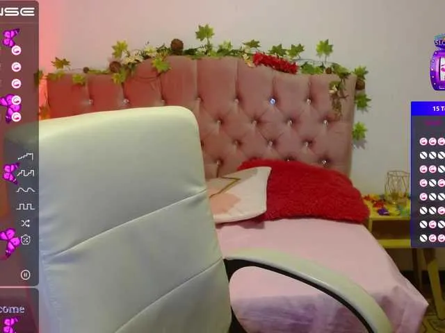 Live sex webcam photo for Isabella16 #274554522