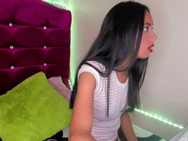 Live sex webcam photo for isabellablack #273238573
