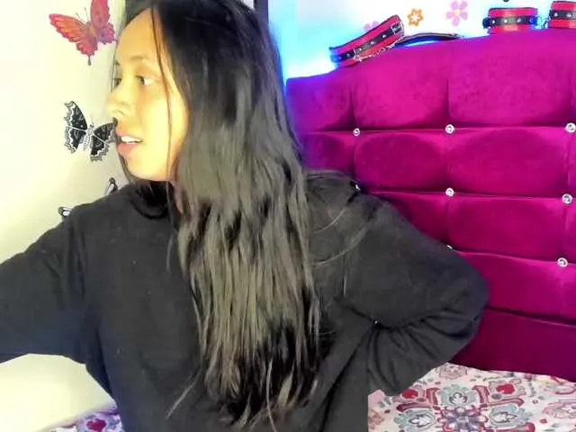 Live sex webcam photo for isabellablack #274046373