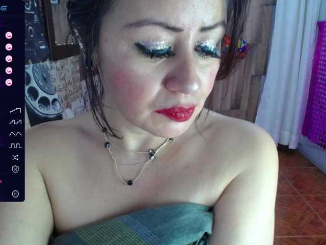 Live sex webcam photo for isabellacen #276332031