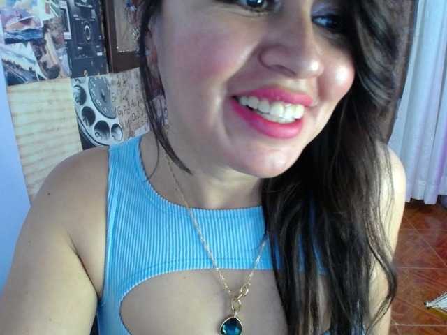 Live sex webcam photo for isabellacen #276533497