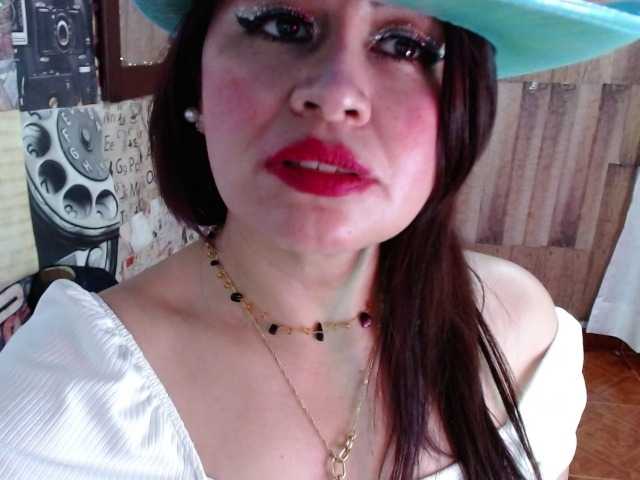 Live sex webcam photo for isabellacen #276569137