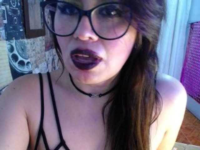 Live sex webcam photo for isabellacen #276666004