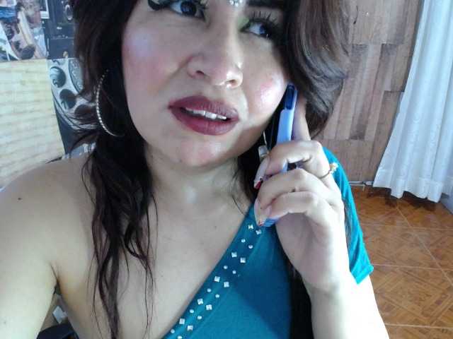 Live sex webcam photo for isabellacen #276762858