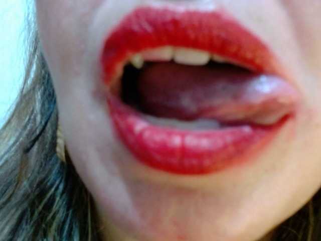 Live sex webcam photo for isabellacen #291381168