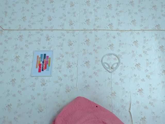 Live sex webcam photo for isabellaivy #275452637