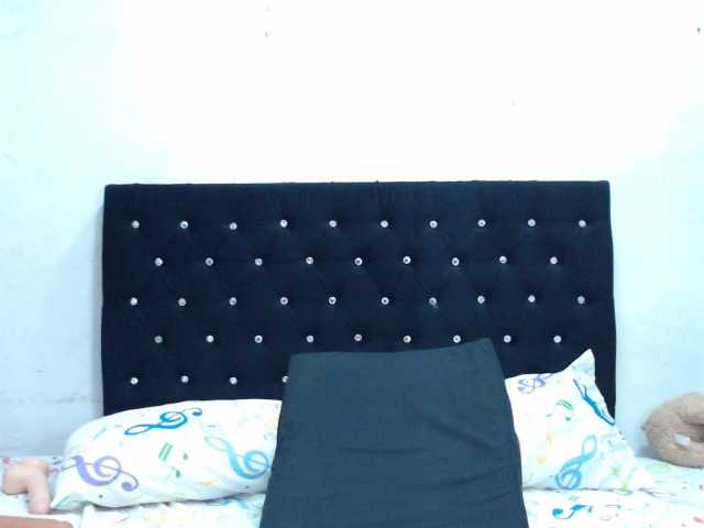 Live sex webcam photo for isabellegree #274000224