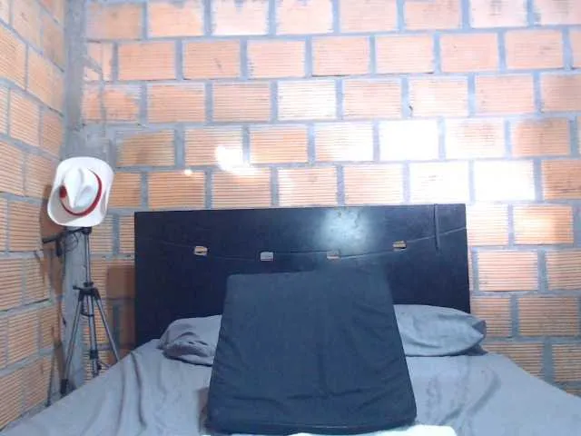 Live sex webcam photo for isabellegree #276348099