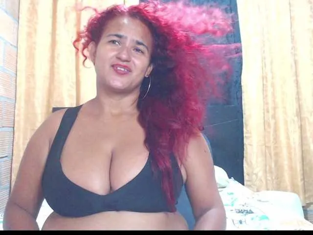 Live sex webcam photo for isabellegree #278251353