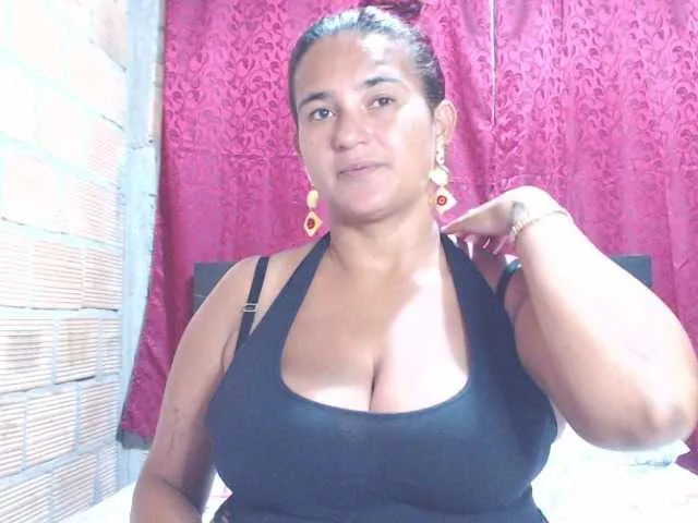 Live sex webcam photo for isabellegree #291731522