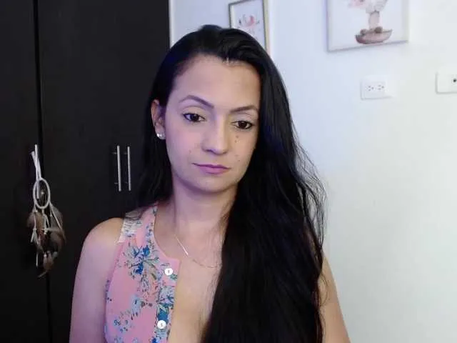 Live sex webcam photo for isabelosorio #273250140