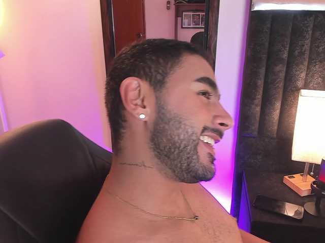 Live sex webcam photo for itsmeeros #292350913