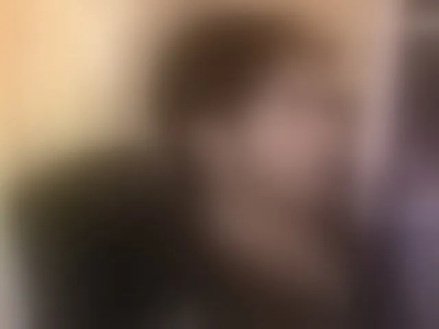 Live sex webcam photo for itsmeeros #293688174