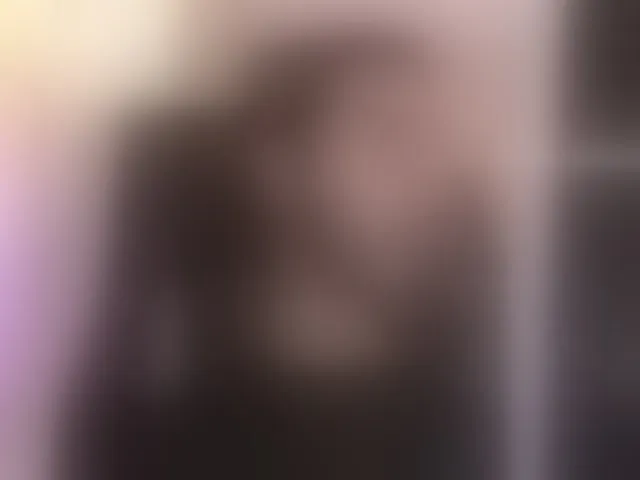 Live sex webcam photo for itsmeeros #293976476