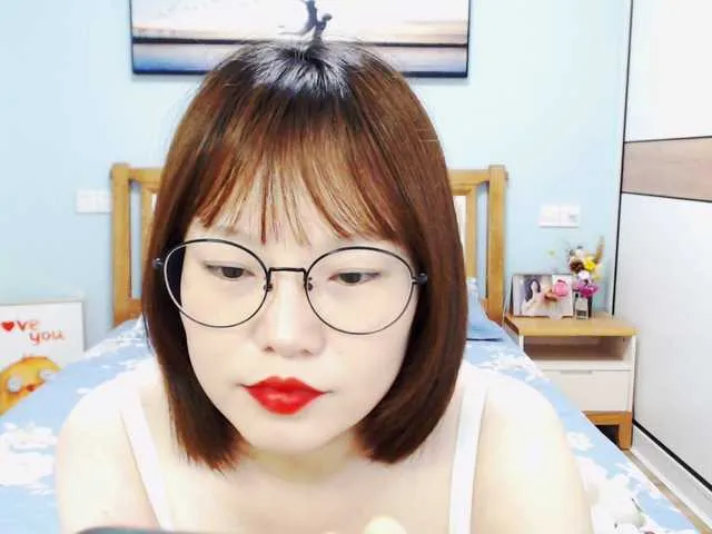Live sex webcam photo for ivy520 #273229217