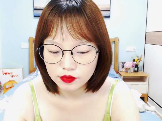 Live sex webcam photo for ivy520 #273259451