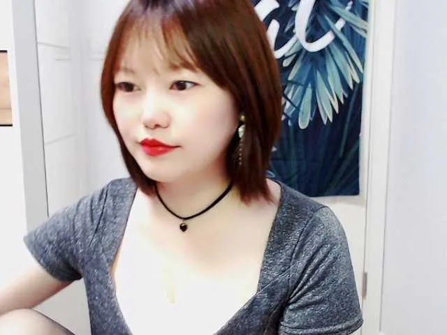 Live sex webcam photo for ivy520 #275804472