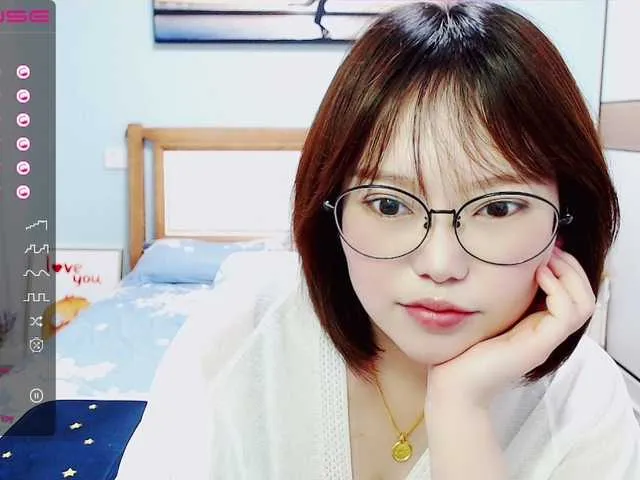 Live sex webcam photo for ivy520 #277811662