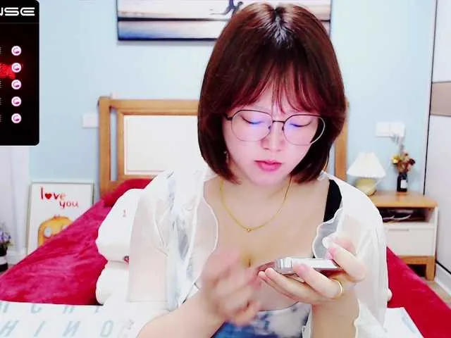 Live sex webcam photo for ivy520 #290191089