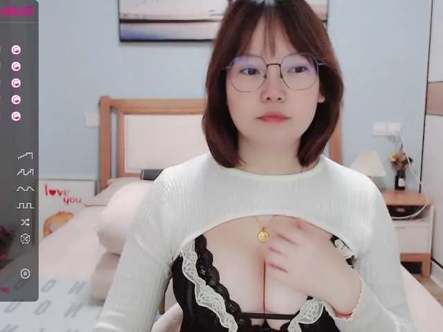 Live sex webcam photo for ivy520 #290553911