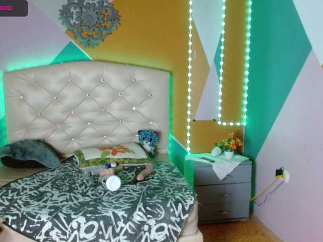 Live sex webcam photo for ivybondy #273069927