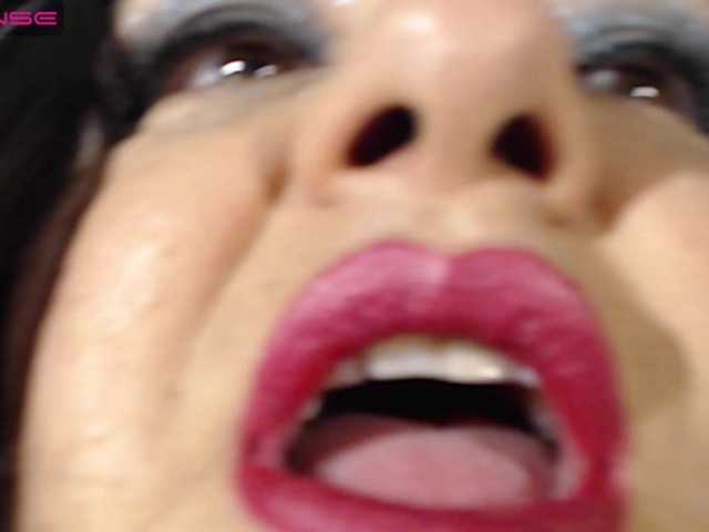 Live sex webcam photo for iwazsoaking #275632418