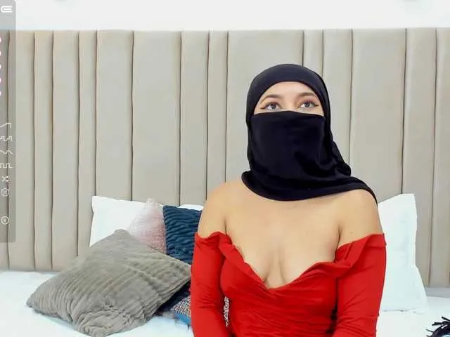 Live sex webcam photo for izadii #276493113