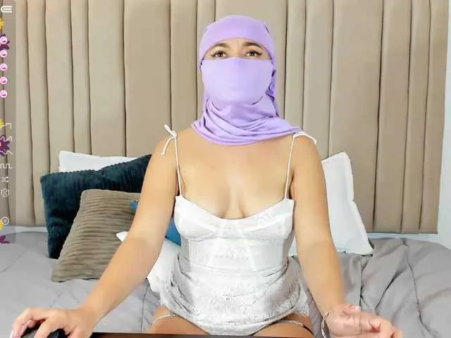 Live sex webcam photo for izadii #276672070