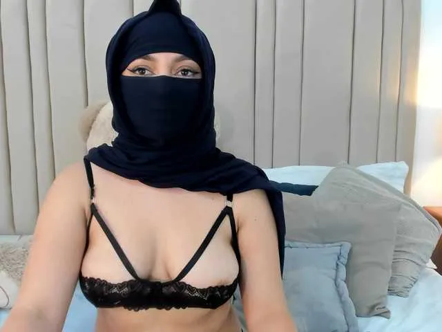 Live sex webcam photo for izadii #293610014