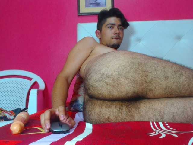 Live sex webcam photo for jach18 #277551662