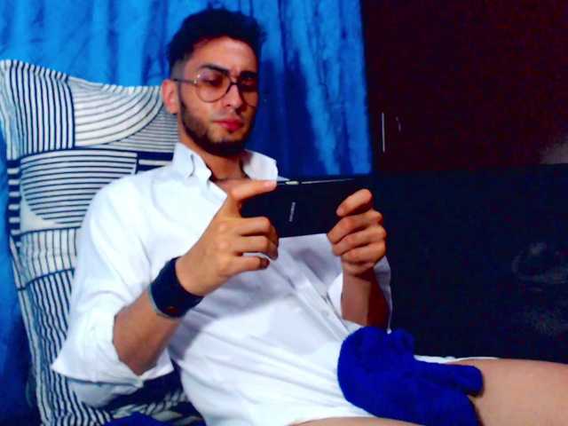 Live sex webcam photo for jackdavxixen #276147752