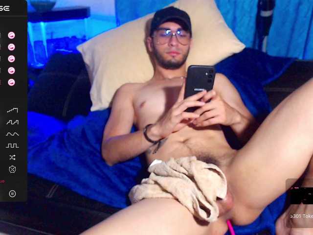 Live sex webcam photo for jackdavxixen #277048089