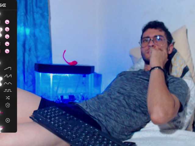 Live sex webcam photo for jackdavxixen #277477815