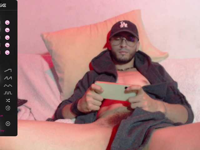 Live sex webcam photo for jackdavxixen #277567250