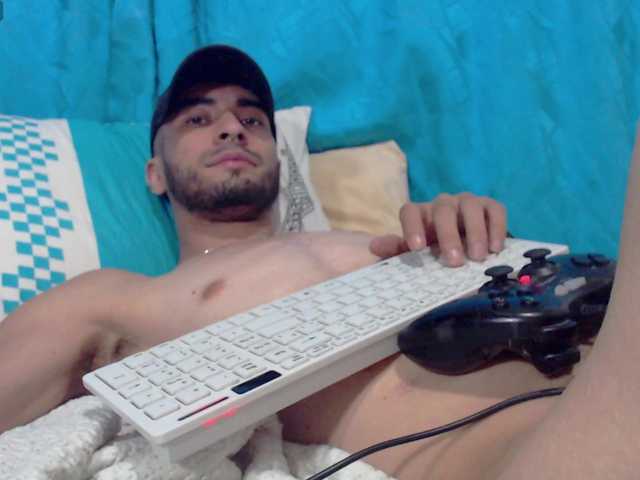 Live sex webcam photo for jackdavxixen #290773401