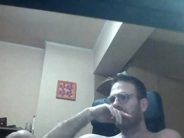 Live sex webcam photo for jackfr0st #277844791