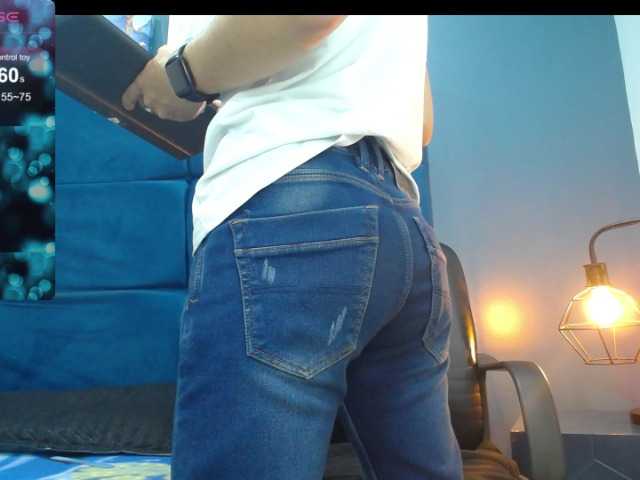 Live sex webcam photo for jacksonroy- #277987048