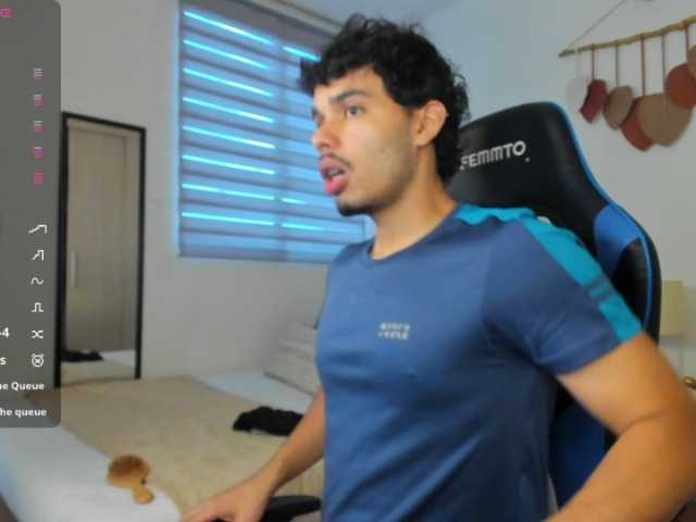 Live sex webcam photo for jacobcolemaan #290316600