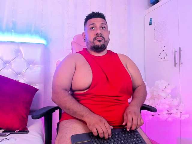 Live sex webcam photo for jacoobwoods #277360672