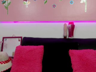 Live sex webcam photo for jadde30 #120168727