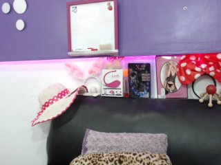 Live sex webcam photo for jadde30 #124381087