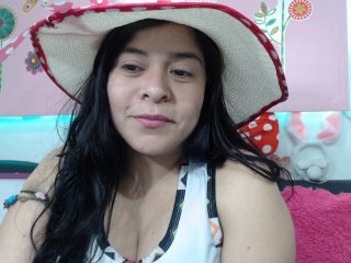 Live sex webcam photo for jadde30 #125373638